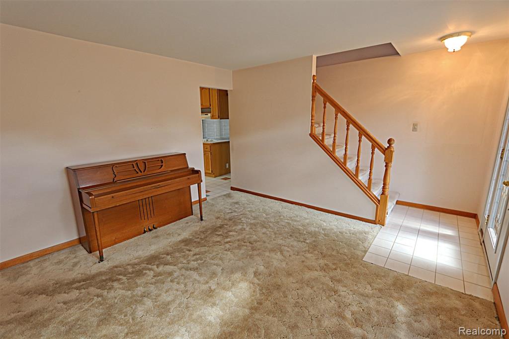 6964 Norborne Avenue, Dearborn Heights, MI 48127 — Photo 8