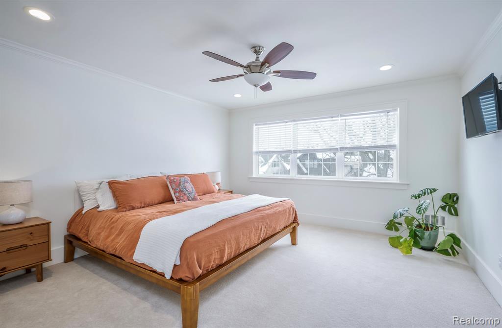 930 E 2nd Street, Royal Oak, MI 48067 — Photo 12