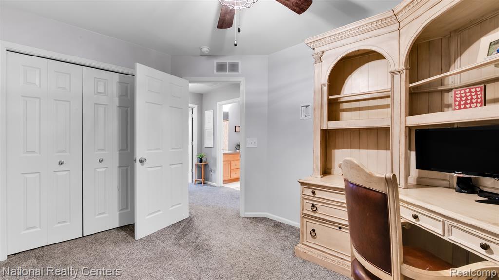 9634 Wexford Drive, Ypsilanti, MI 48198 — Photo 21