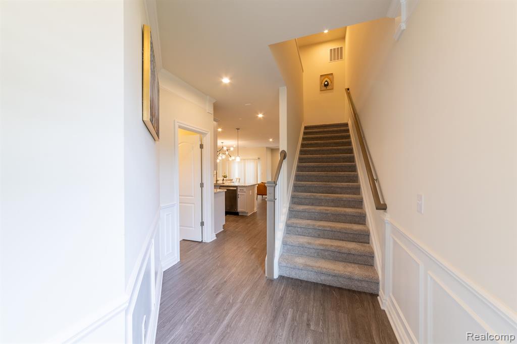 4878 BROOMFIELD Way, Lake Orion, MI — Photo 11