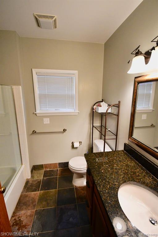 715 W 4TH Street, Royal Oak, MI 48067 — Photo 11