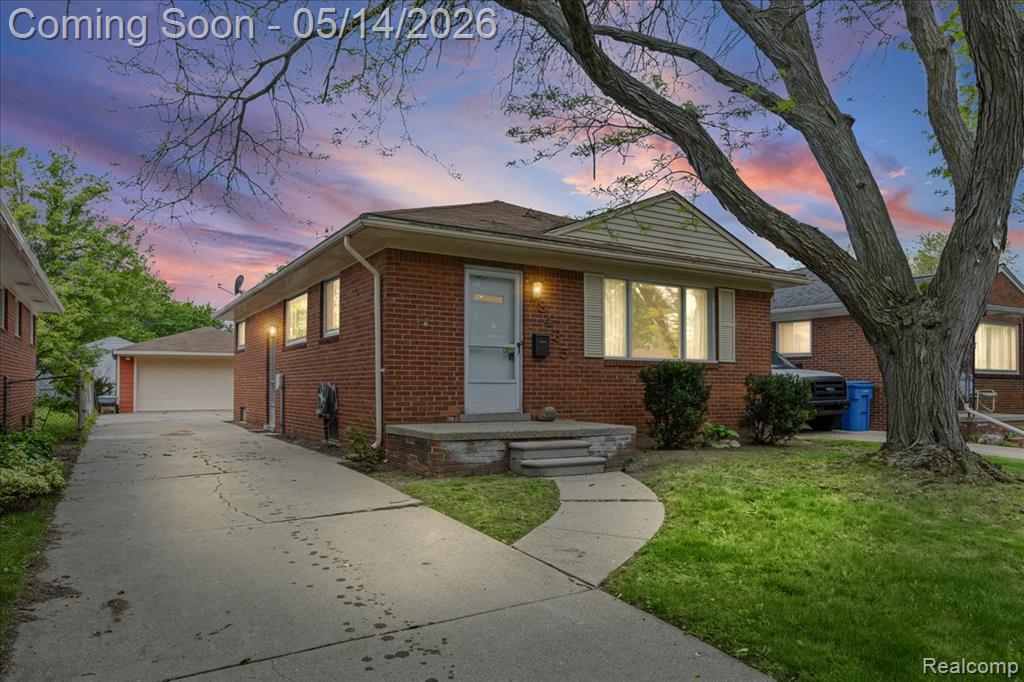 8435 Nightingale Street, Dearborn Heights, MI 48127 — Photo 25