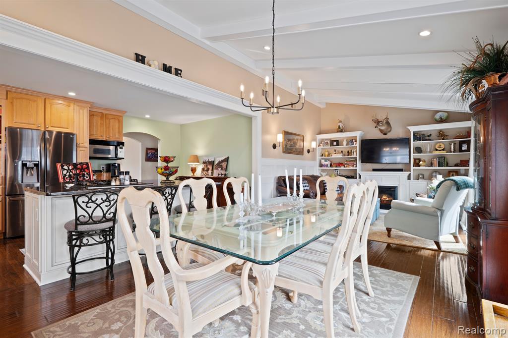 917 CEDARHILL Drive, Royal Oak, MI 48067 — Photo 31