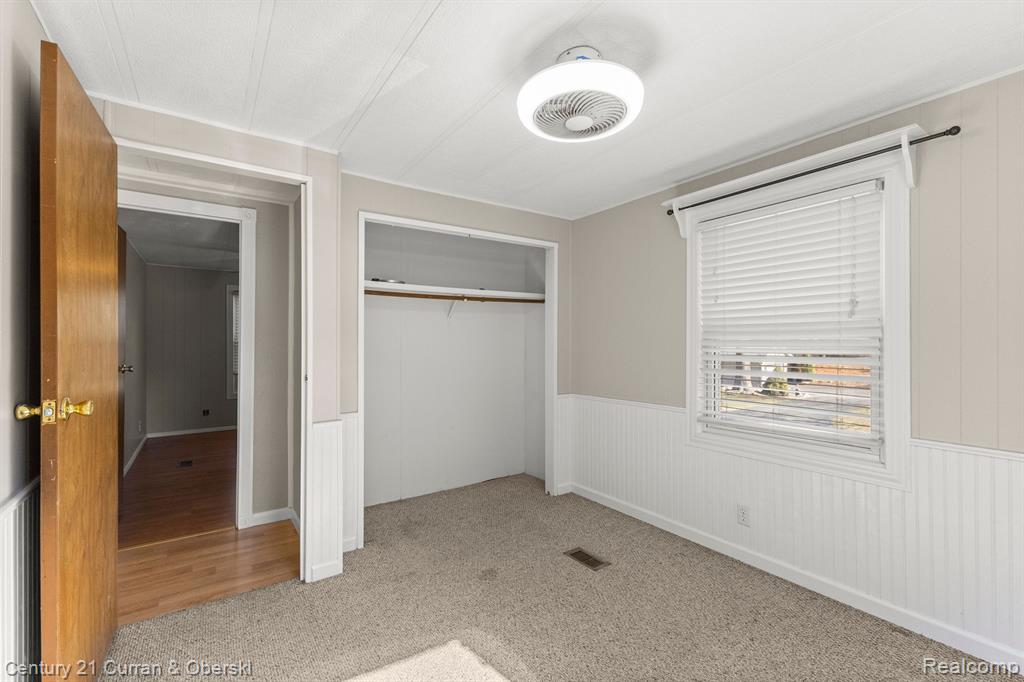 8878 RIVER VALLEY Road, Brighton, MI 48116 — Photo 17