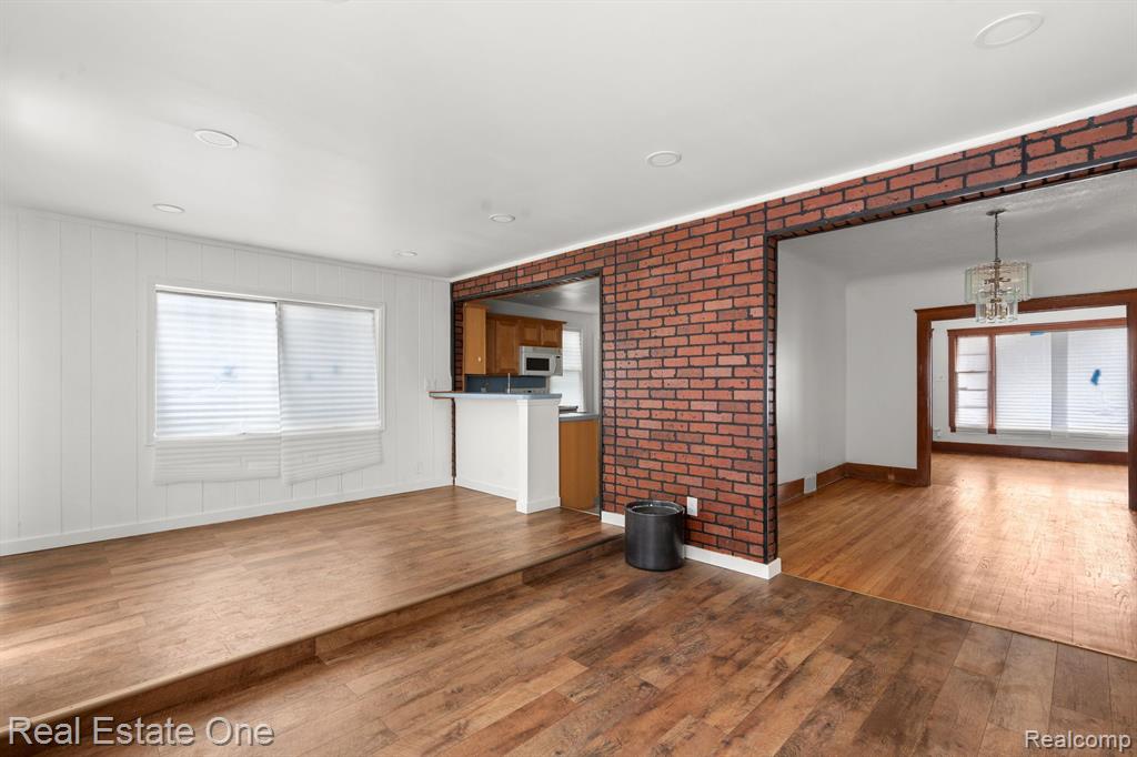 5370 SEEBALDT Street, Detroit, MI 48204 — Photo 10