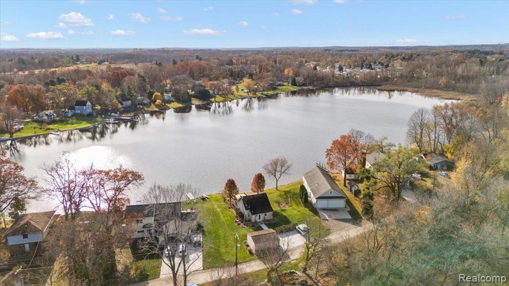 6738 GRAND BEACH Drive, Brighton, MI 48114 — Photo 39