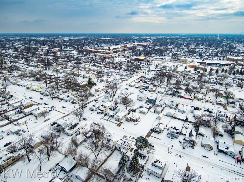8135 REPUBLIC Avenue, Warren, MI 48089 — Photo 53