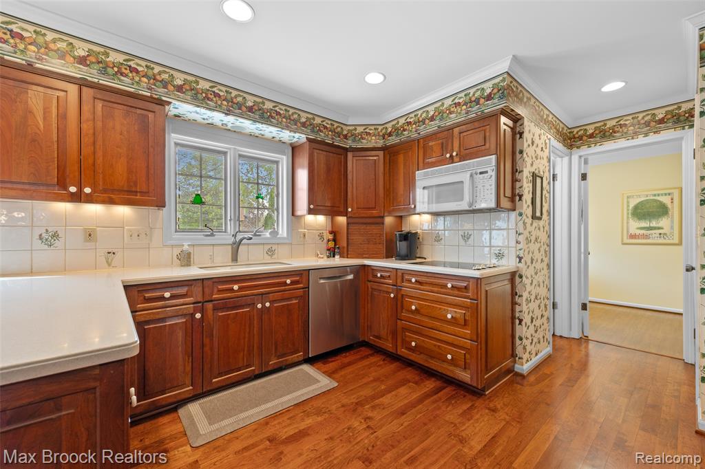 1818 Argosy Court, Bloomfield, MI 48302 — Photo 5