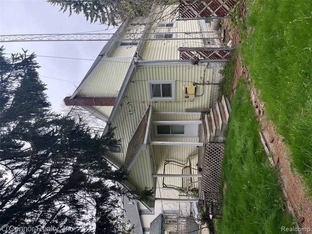 1124 Pine Street, Port Huron, MI 48060 — Photo 15