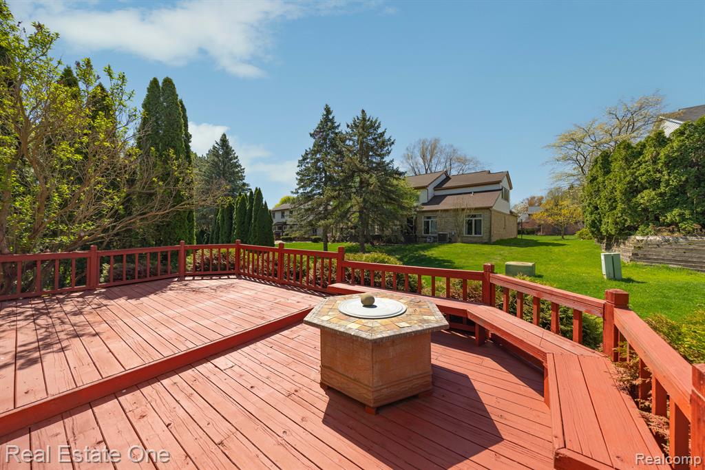 44470 MIDWAY Drive, Novi, MI — Photo 35