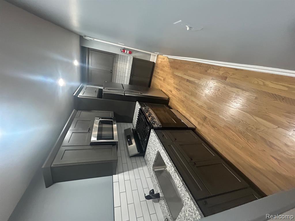 1926 Seward Street, Detroit, MI 48206 — Photo 18