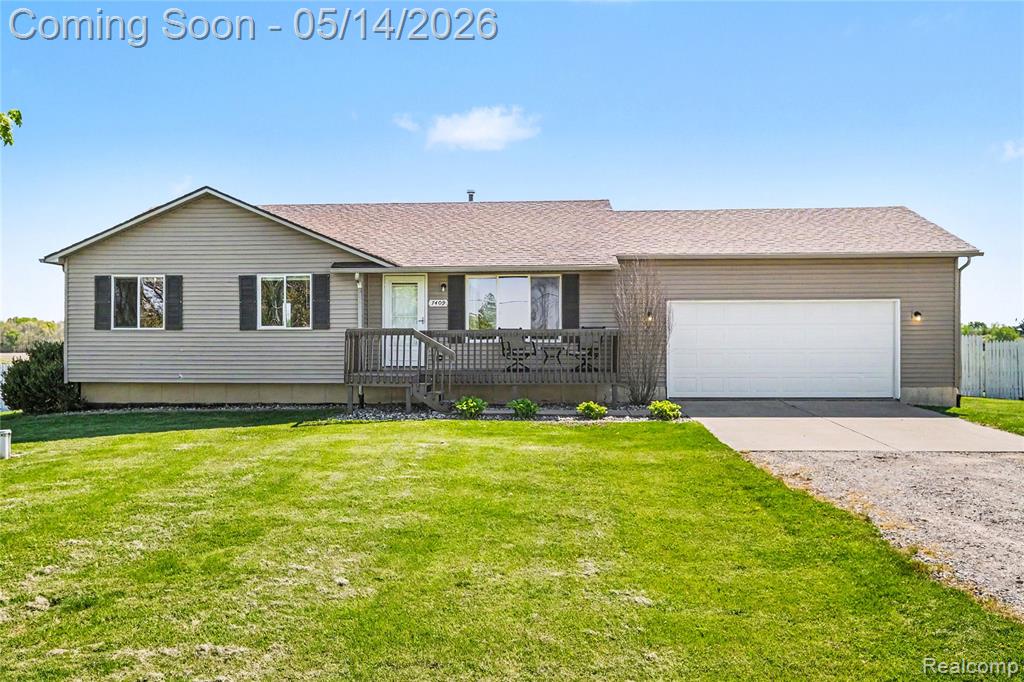 7409 Seymour Road, Swartz Creek, MI 48473 — front exterior