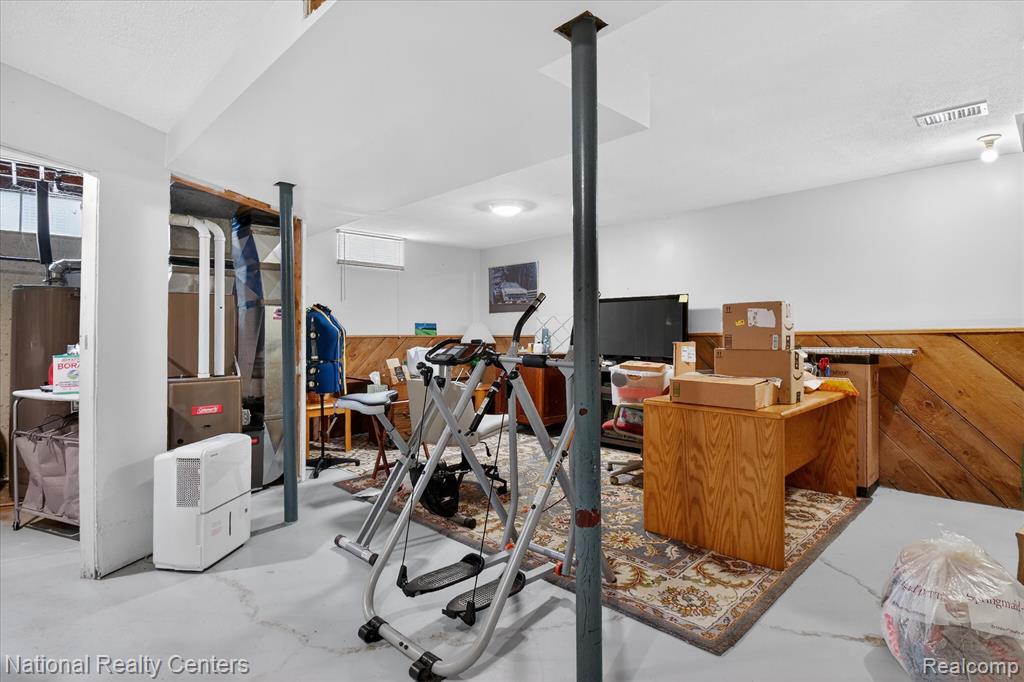 4315 Gale Drive, Howell, MI 48843 — Photo 28