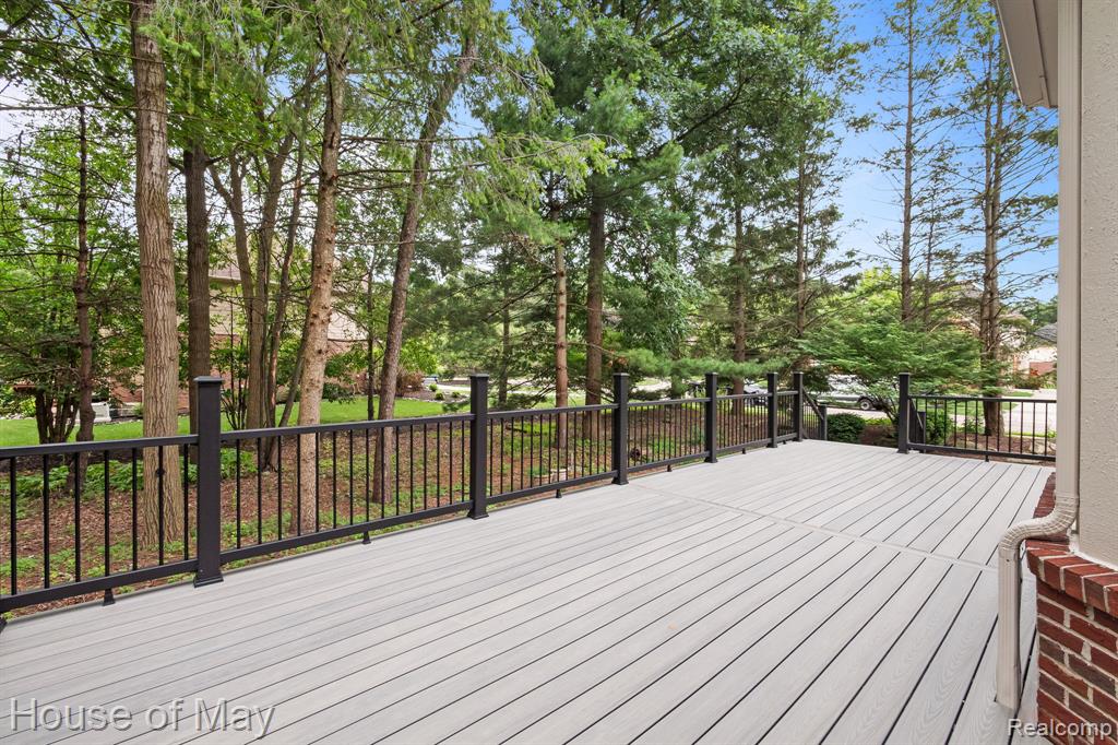 4743 S Ridge Drive, West Bloomfield, MI 48323 — Photo 42