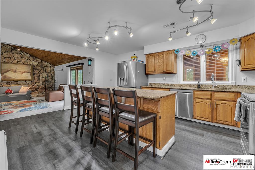 9844 Pine Knob Road, Clarkston, MI 48348 — Photo 13