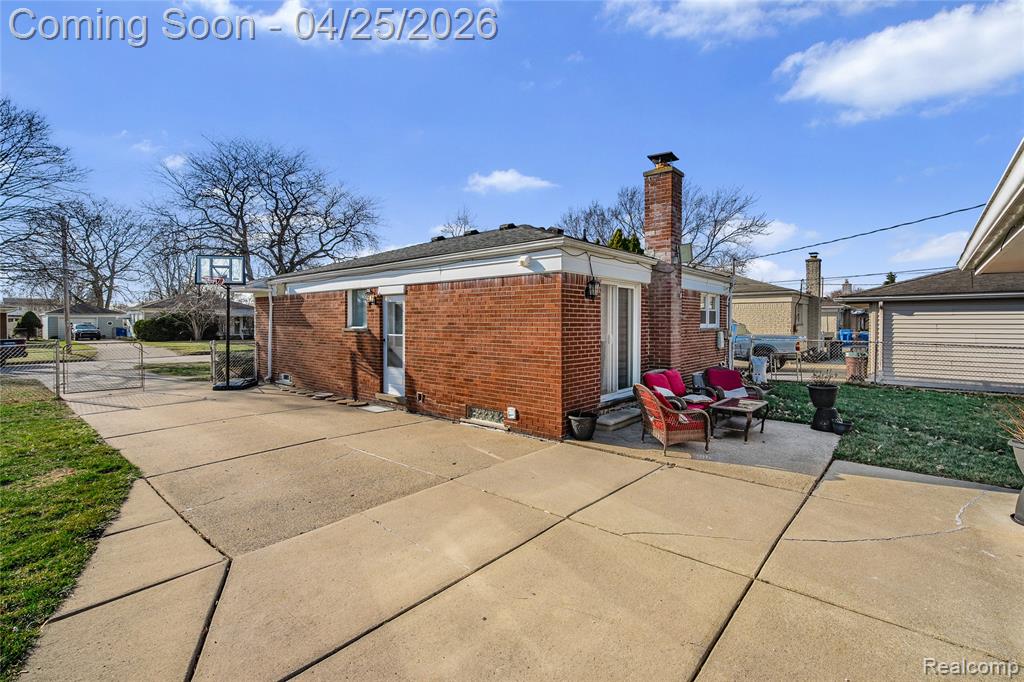 6212 N Evangeline Street, Dearborn Heights, MI 48127 — Photo 31