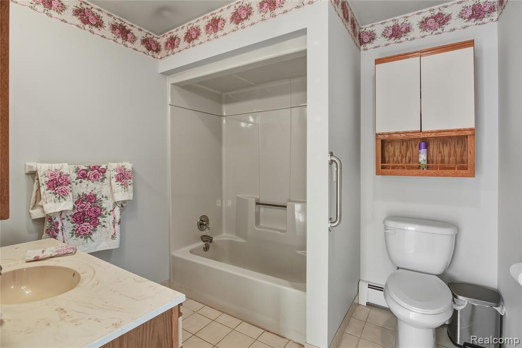14560 Hannan Road, Van Buren, MI 48174 — Photo 17