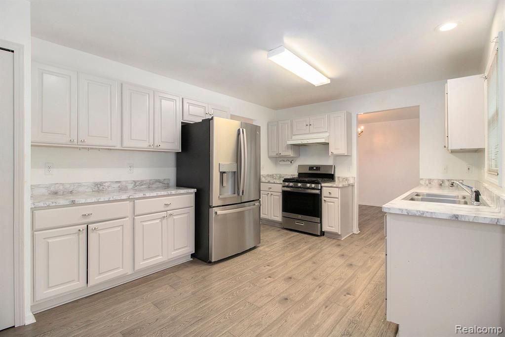 42989 BROOKSTONE Drive, Novi, MI — Photo 6