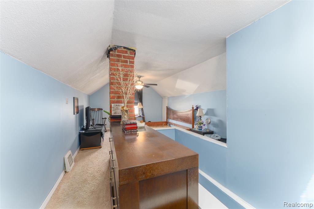 3714 Robina Avenue, Berkley, MI 48072 — Photo 16
