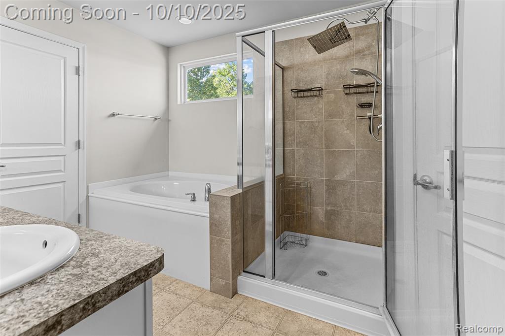 57797 Village Drive, New Hudson, MI 48165 — Photo 28