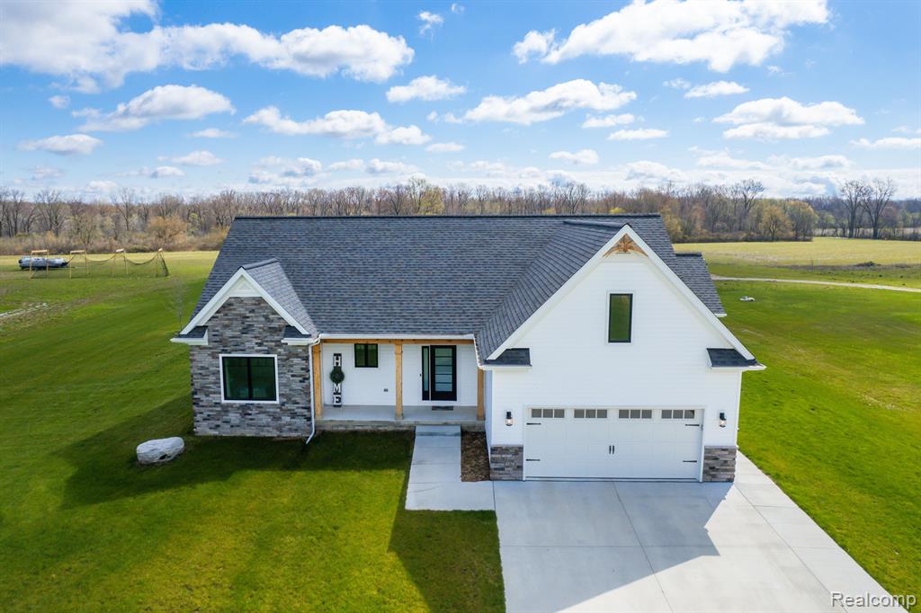 425 CORNEIL Road, Imlay City, MI 48444 — Photo 4