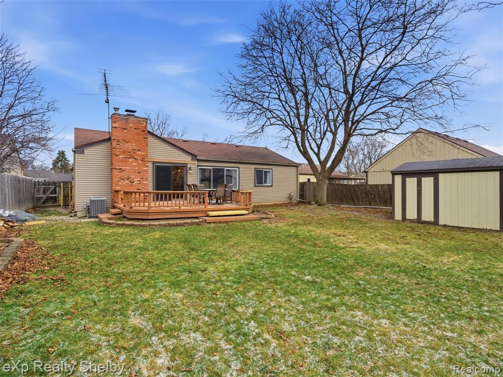 41670 Amberly Drive, Clinton Twp, MI 48038 — Photo 38