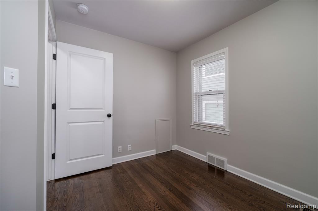 537 BIRD Avenue, Birmingham, MI 48009 — Photo 19