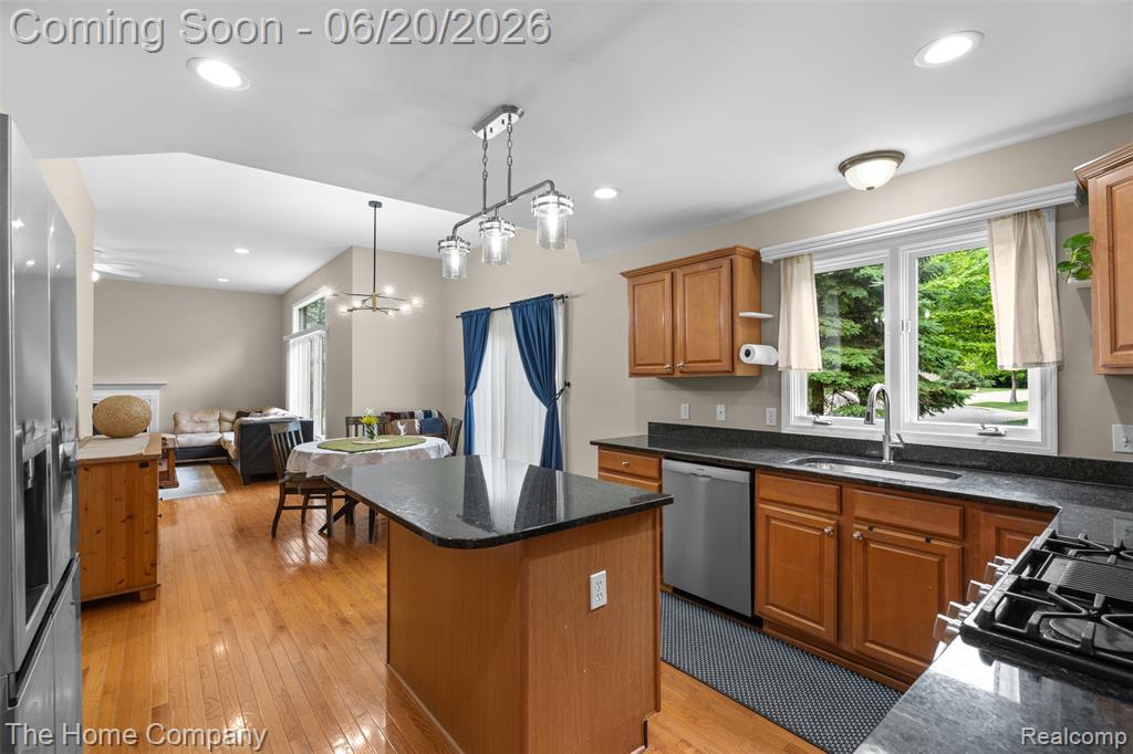 41278 Scarborough Lane, Novi, MI — Photo 23