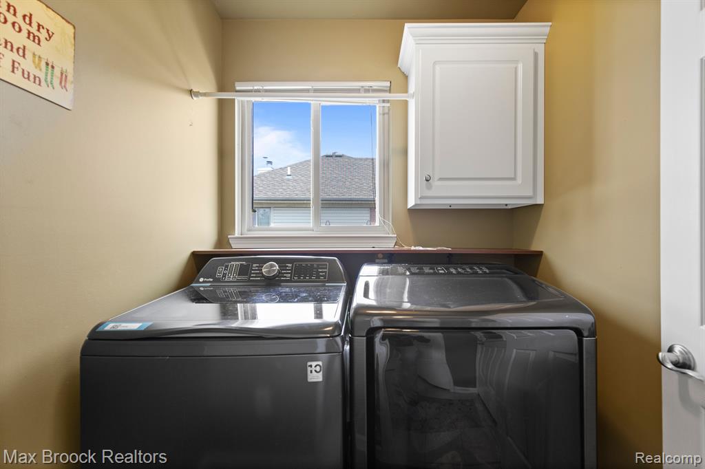 52449 ROBINS NEST Drive, Chesterfield, MI 48047 — Photo 11