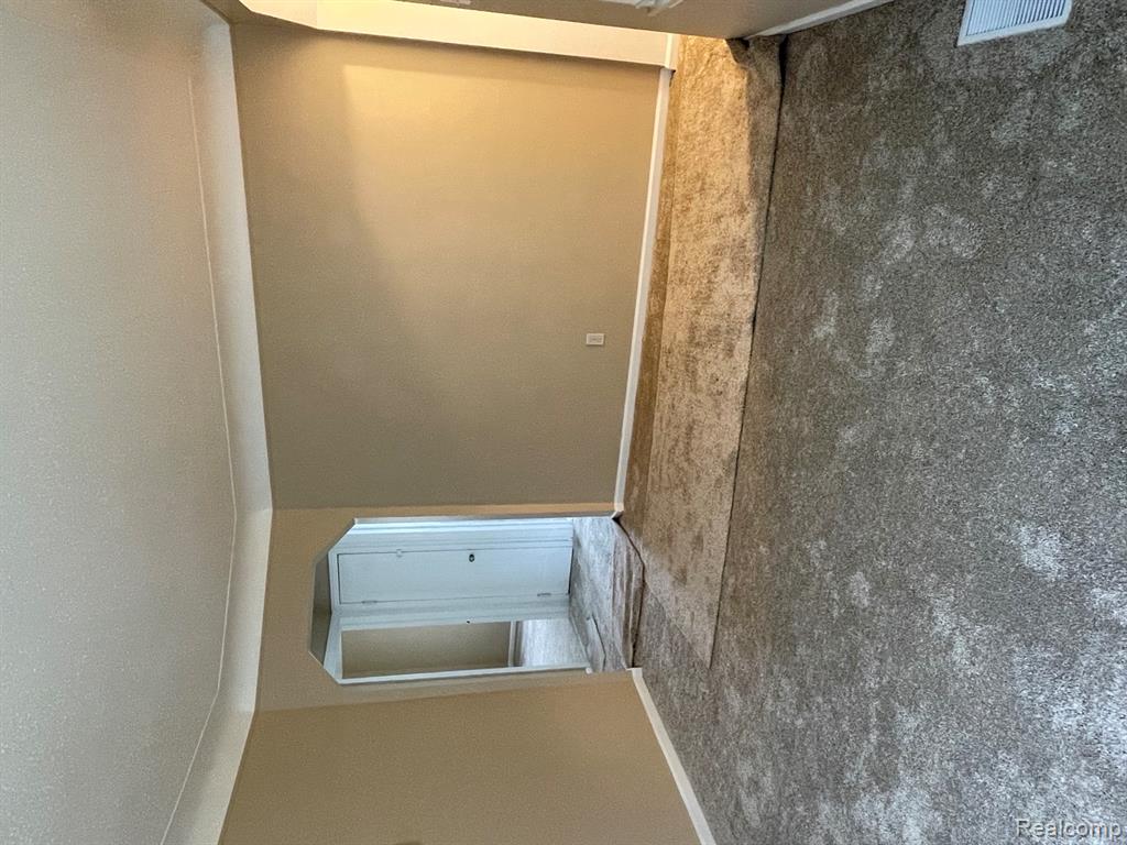 8203 Paige Avenue, Warren, MI 48089 — Photo 7