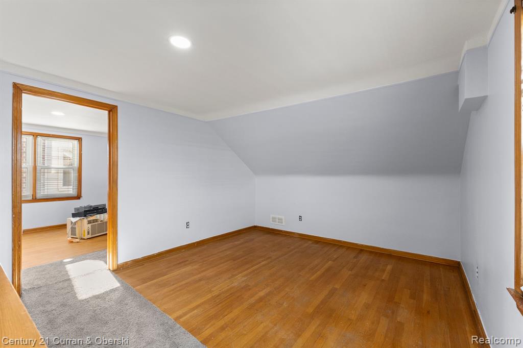 6658 MILLER Boulevard, Dearborn, MI 48126 — Photo 15