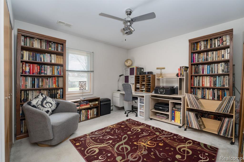 2941 Silverhill Drive, Waterford, MI 48329 — Photo 31