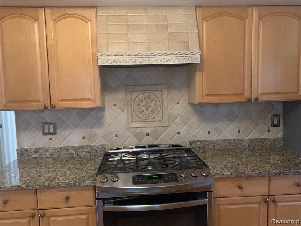 5625 Putnam Drive, West Bloomfield, MI 48323 — Photo 6