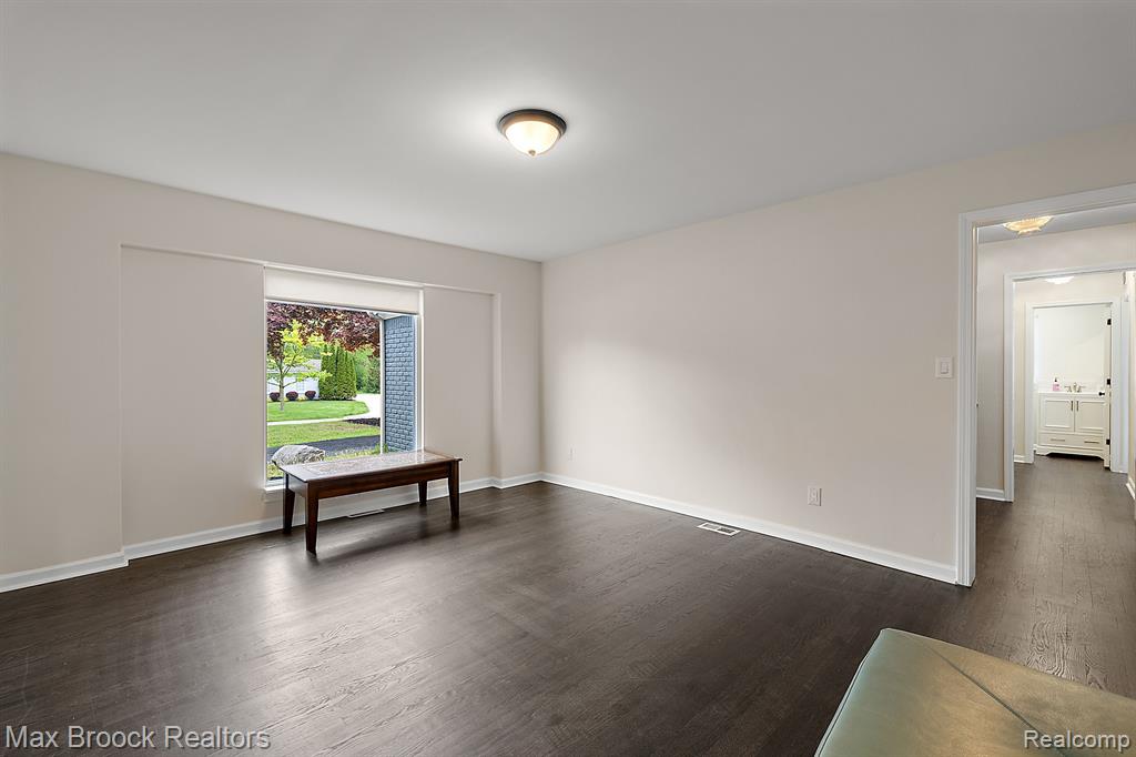 4573 Ranch Lane, Bloomfield Hills, MI 48302 — Photo 8