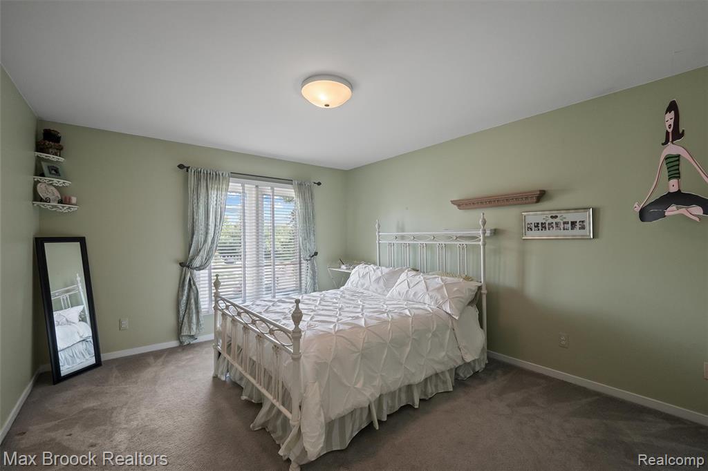 6612 Stonebridge E, West Bloomfield, MI — Photo 32