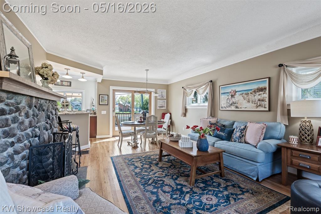 4693 Forest Avenue, Waterford, MI 48328 — Photo 18
