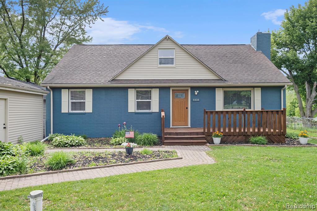 4434 Dublin Road, Burton, MI 48529 — Photo 2