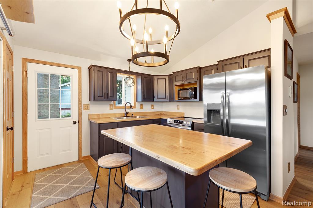 5423 Oakridge Drive, Beaverton, MI 48612 — Photo 4