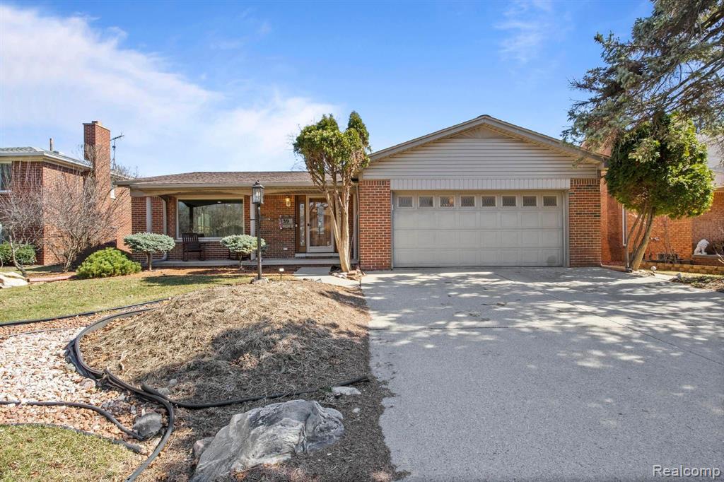 39 SNOW, Dearborn, MI 48124 — Photo 2