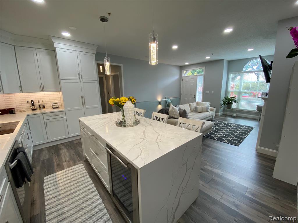49435 Plymouth Way, Plymouth, MI 48170 — Photo 6