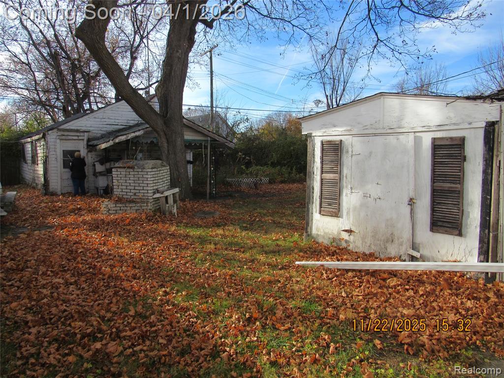 4803 McClellan Street, Detroit, MI 48214 — Photo 14