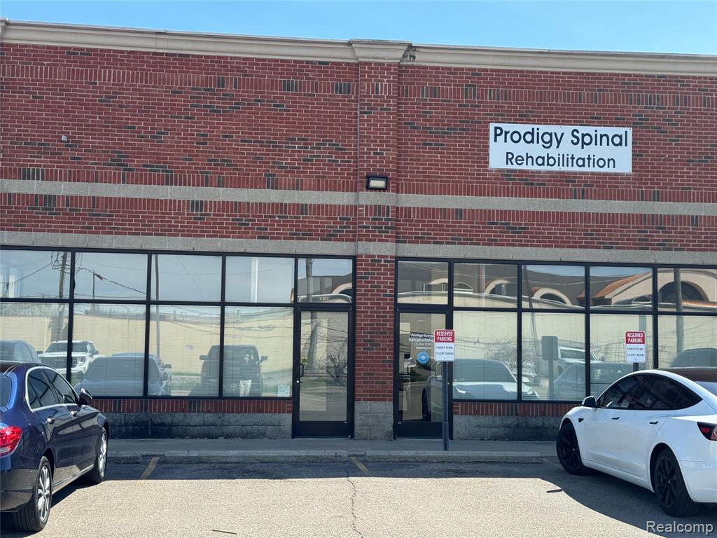 6307 SCHAEFER, Dearborn, MI 48126 — front exterior