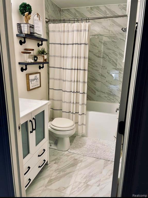 7015 Windridge Lane, Flint, MI 48507 — Photo 12