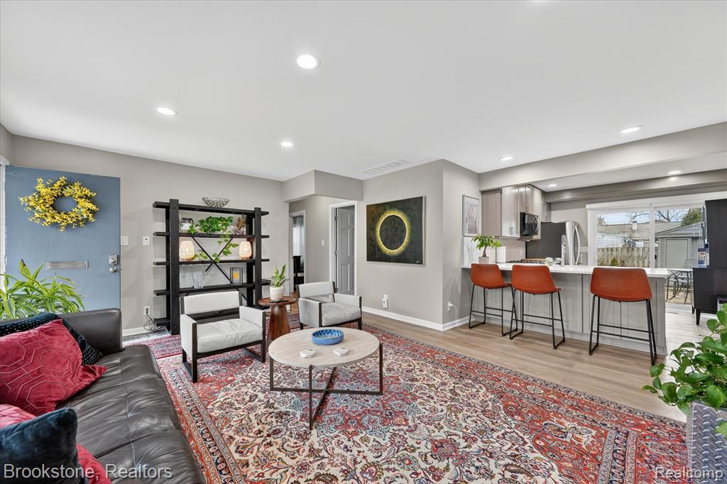 15636 Kirkshire Avenue, Beverly Hills, MI 48025 — Photo 11