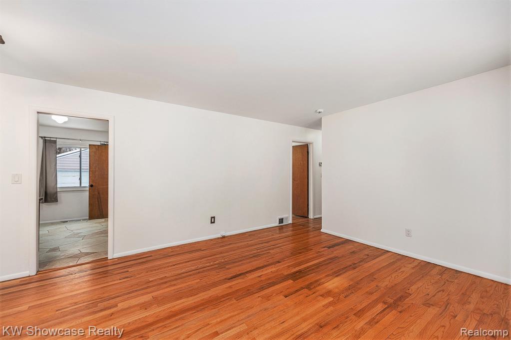 575 4th Avenue, Pontiac, MI 48340 — Photo 5