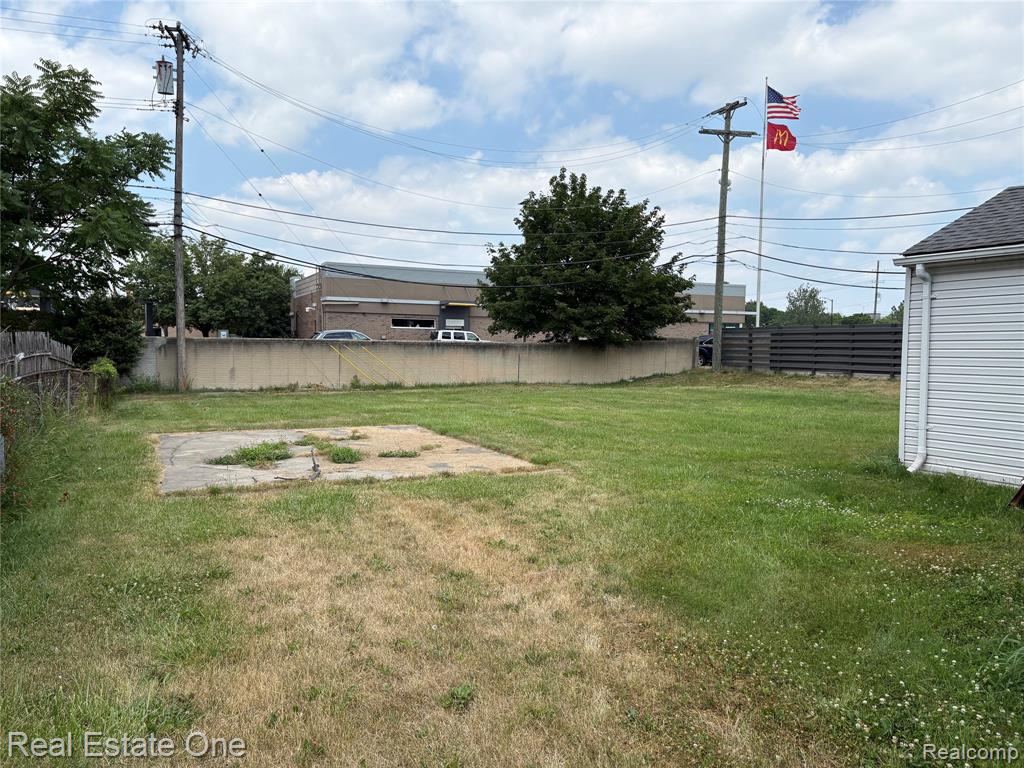 5873 Elmgrove Avenue, Warren, MI 48092 — Photo 16