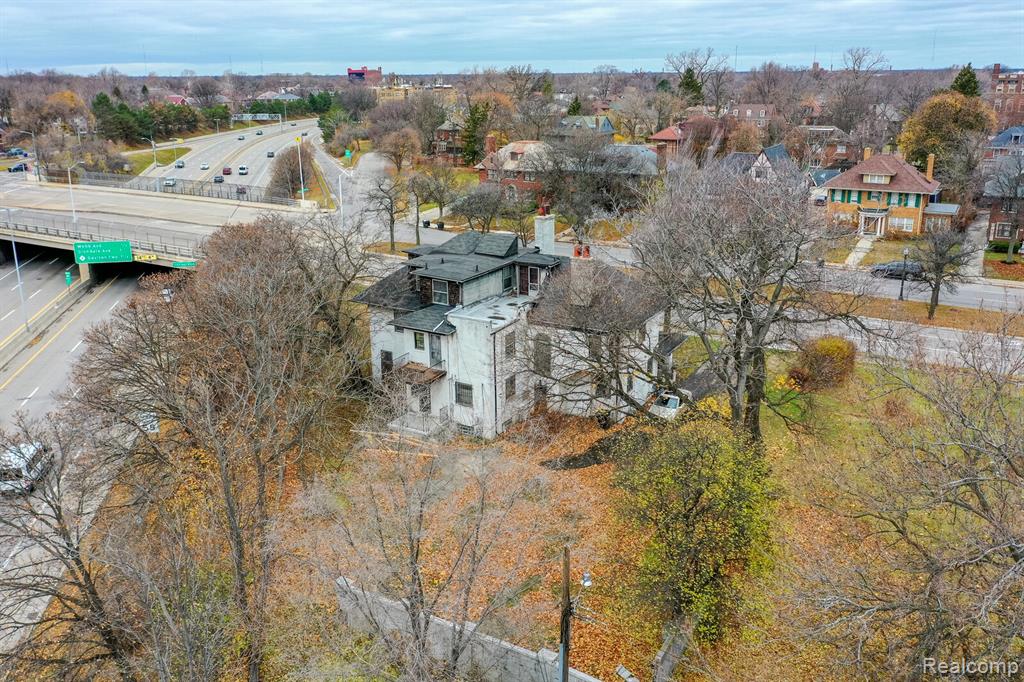 1135 Chicago Boulevard, Detroit, MI 48202 — Photo 43