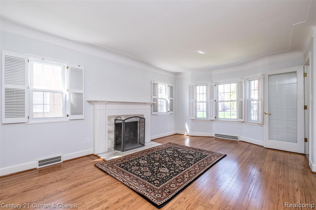 11700 Farley, Redford, MI 48239 — Photo 9