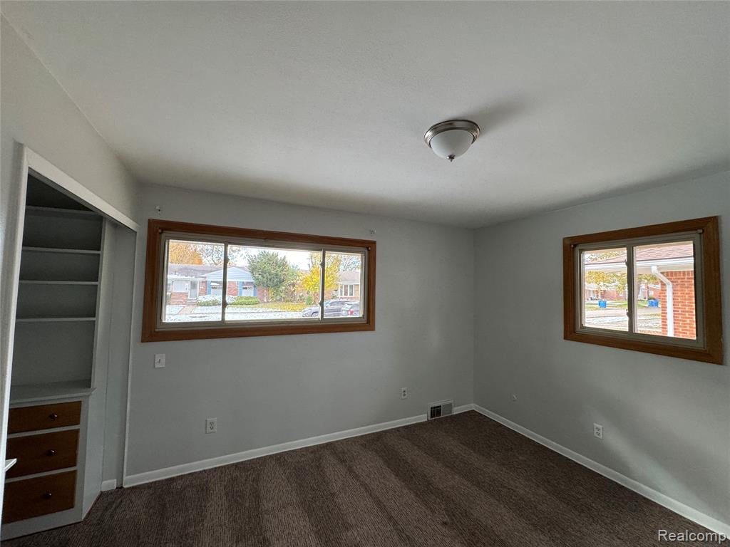 6004 Cronin Drive, Dearborn Heights, MI 48127 — Photo 10