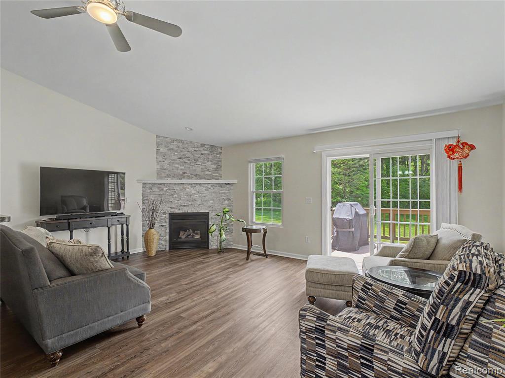 2263 Crystal Crossing Drive, Howell, MI 48843 — Photo 7